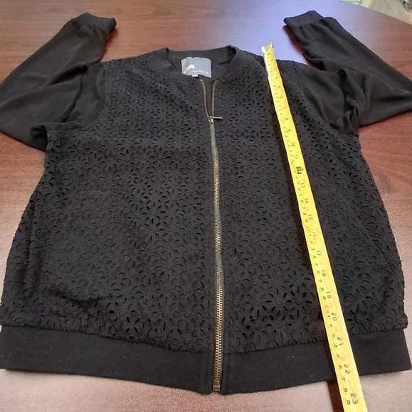 Cardigan - Picture 7 of 7